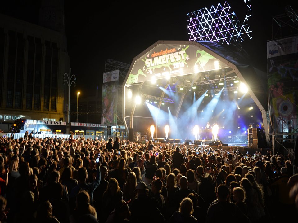 Main image for Over 100,000 wristbands requested  for this year’s Blackpool Illuminations Switch-On article