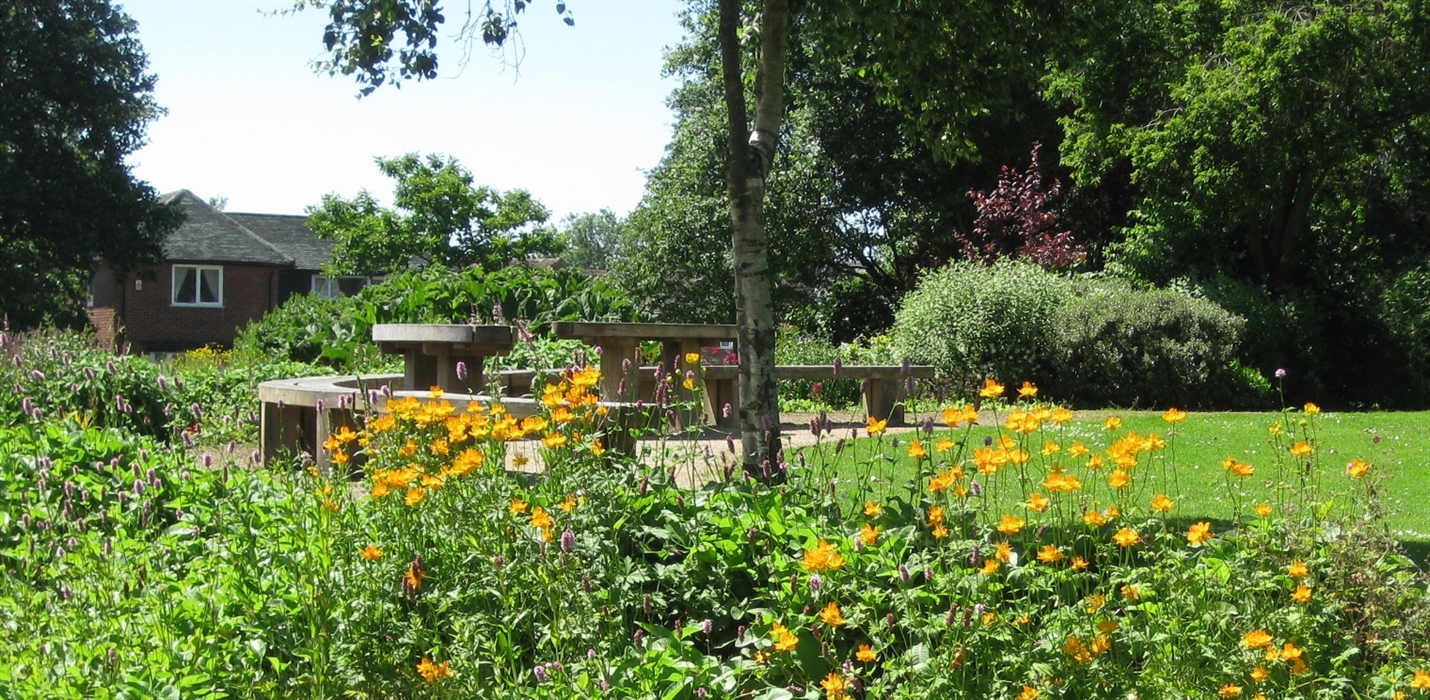 Jean Stansfield Memorial Park (Vicarage Park)