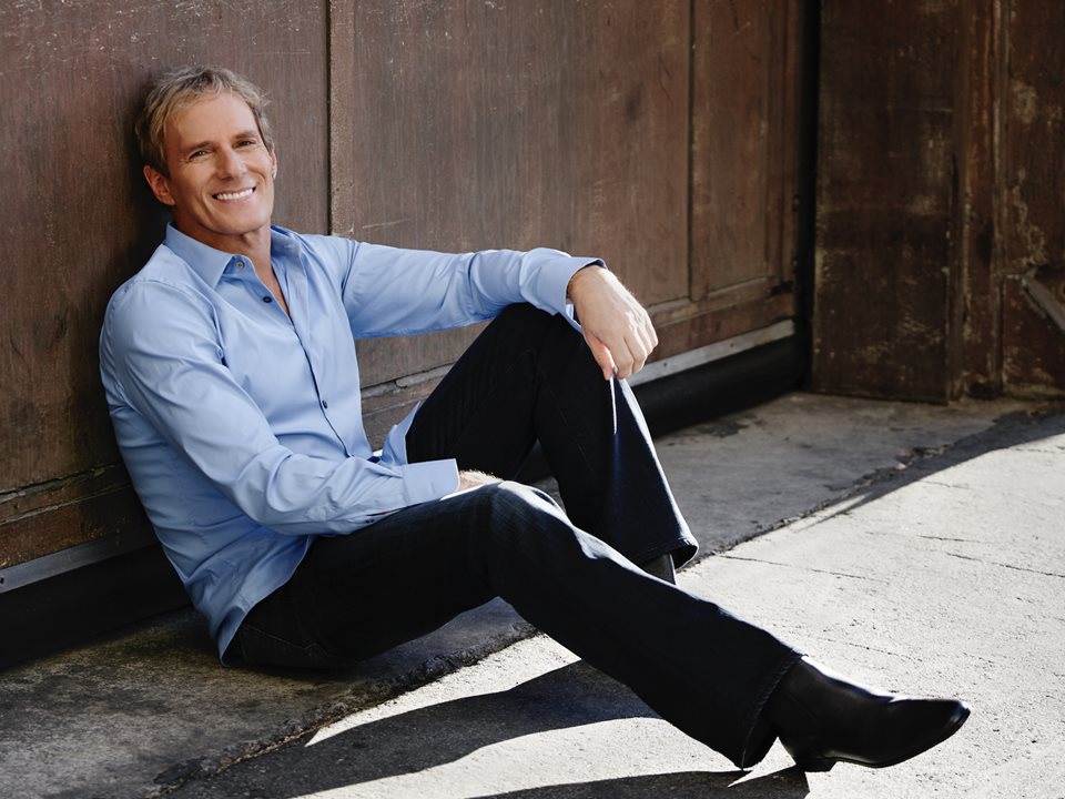 Main image for Michael Bolton returns to Blackpool article