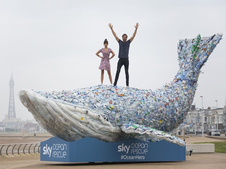 Main image for Jamie Jewitt joins actress Roxanne Pallet to help clean up Blackpool beach article