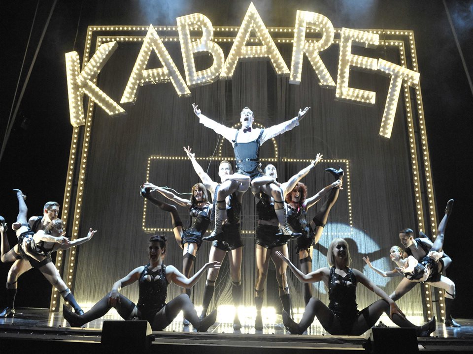 Main image for Will Young and Louise Redknapp Lead the Cast of 'Cabaret'! article